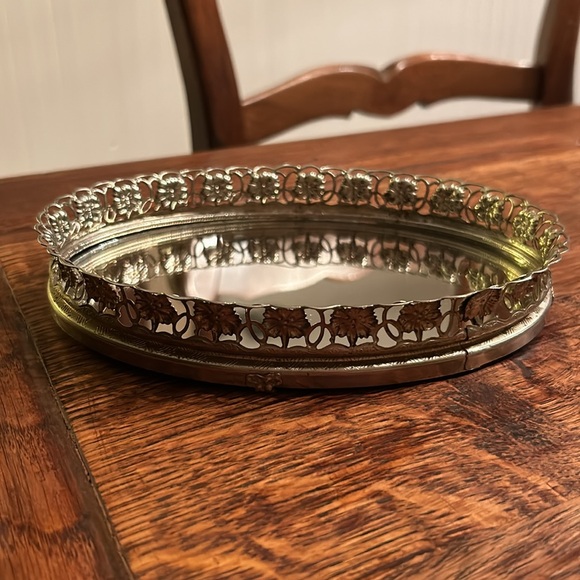 Vintage Gold Filigree Dresser Mirror - Picture 6 of 7